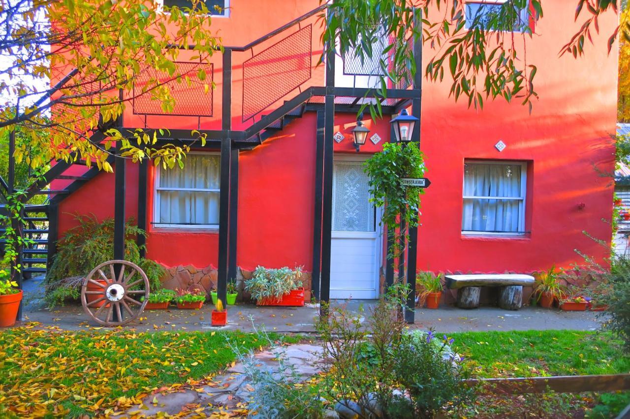 Hospedaje Mi Rincon El Chaltén Exterior foto